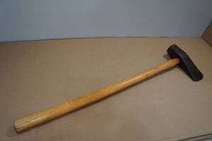 lot 175 image: BLB Splitting Maul
