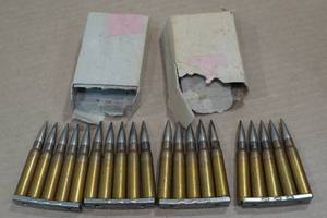 lot 238 image: 20 7.92 x 57mm Czech Ammo on Stripper Clips