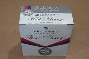 lot 278 image: 25 Federal Field & Range 12 Gauge 2-34 7.5 Shot Shotshells