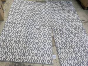 lot 5 image: Hudson Living 2 pc Rug Set  23 x ...