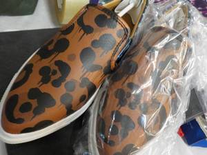 lot 83 image: size 6M Coach WildBeast Brown Mist ...