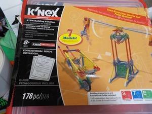 lot 84 image: K-nex 178 pcs....