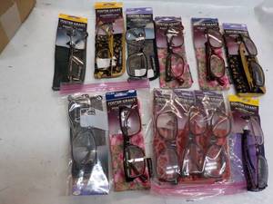 lot 95 image: 12 Pair Foster Grant and USA Reader...