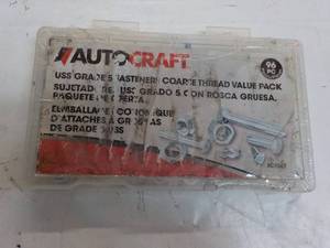 lot 125 image: AutoCraft 96 pc UUS Grade 5 Fastene...