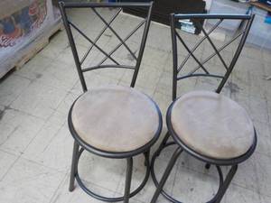lot 132 image: 2 Metal Swivel Bar Stools 24 floor...