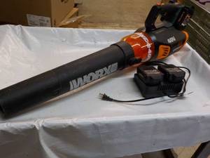 lot 133 image: Worx 40 V Battery Blower - tested a...