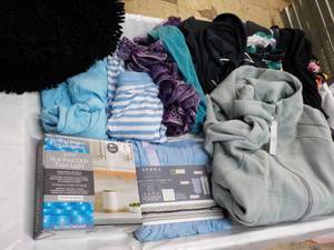 lot 138 image: Womens Clothing and more- various ...