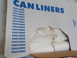 lot 151 image: Case of 250 x 33 Gallon Clear Can L...