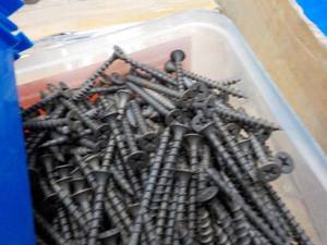 lot 178 image: Steel Link 30 lbs. Packaged Fastene...