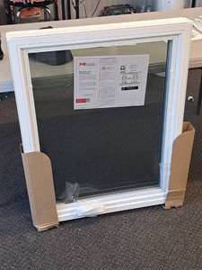lot 449 image: MI Windows and Doors V4000Vanguard Window 28.375x35.375