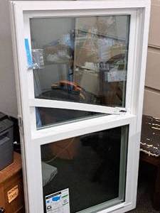 lot 470 image: Window Unit 29-58x53-12