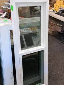 lot 471 image: Window Unit 20-18x53-12