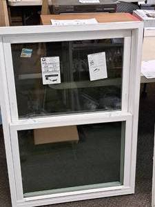 lot 473 image: Window Unit 31-34x43-12