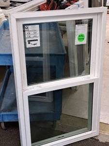 lot 477 image: Window Unit 28-34x45-58