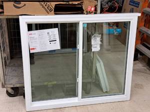 lot 486 image: MI Windows and Doors V4000Vanguard Horizontal Slider Window Unit  Dual pane, Argon Low E 49-18x41-12
