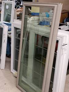 lot 481 image: Window Unit 28-14x59-12