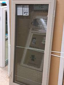 lot 482 image: Lindsay Window & Door 400 Casement Window Unit 28-14x59-12