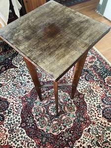 lot 6 image: Antique Wooden Stand with Square Top - Vintage Furniture