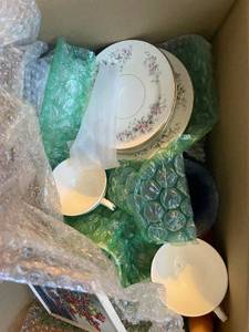 lot 46 image: Box of Assorted Decorative Items - Includes Dishes, Art, and More