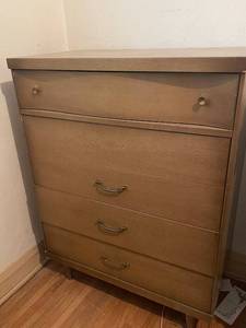 lot 52 image: Mid-Century Modern 4-Drawer Chest of Drawers - Vintage Furniture