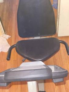 lot 53 image: Used WERFIT 710B Recumbent Exercise Bike - Functional