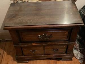 lot 55 image: Vintage Wooden Nightstand with 3 Drawers