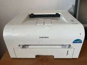 lot 64 image: Used Samsung ML-1740 Laser Printer - Compact and Efficient