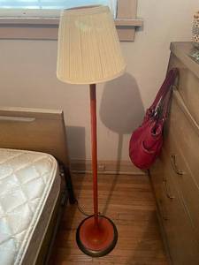 lot 71 image: Vintage Orange-Accented Floor Lamp with Pleated Shade
