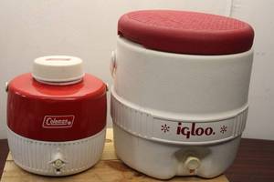 lot 27 image: Vintage Coleman and Igloo Cooler Set