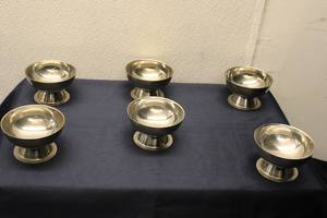 lot 64 image: Set of 6 Vintage Stainless Steel Dessert Bowls