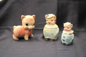 lot 90 image: Set of 3 Vintage Pig Figurines Made in Japan