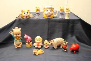 lot 93 image: Collection of 10 Vintage Pig Figurines and Creations