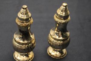 lot 160 image: Pair of Juraline Vintage Salt and Pepper Shakers