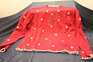 lot 174 image: XL Red Christmas Sweater with Tree Design by Christopher & Banks