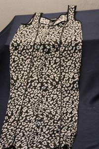 lot 189 image: Bebe Womens ML Leopard Print Dress
