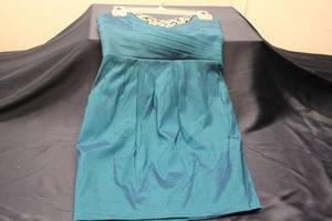 lot 193 image: Sequin Hearts Womens Size 7 Teal Dress with Embellished Neckline