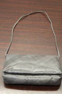 lot 239 image: Vintage Collection of 3 Unique Handbags - Anne Klein for Calderon & More