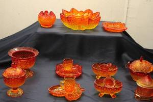 lot A-251 image: Set of Vintage Amberina Glassware - 16 Pieces