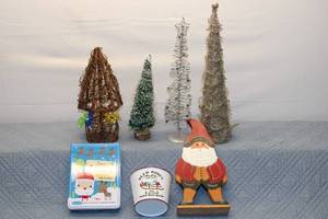 lot 50 image: Holiday Decor Collection - Assorted Festive Decorations and Santa Letter Kit