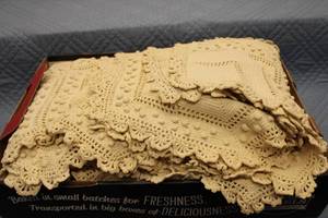 lot 102 image: Handmade Beige Bedspread - 74 x 86