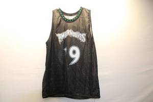 lot 137 image: Anthony Cassell Timberwolves Basketball Jersey Size L