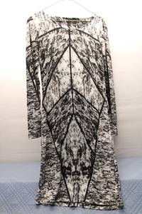 lot 191 image: Tribal Womens Size S Long Sleeve Dress with Abstract Print