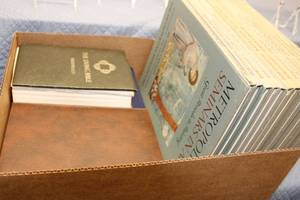 lot 231 image: Collection of 12 Metropolitan Seminars in Art Books by John Canaday