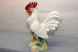 lot 232 image: Ceramic Rooster Figurine with Colorful Detailing