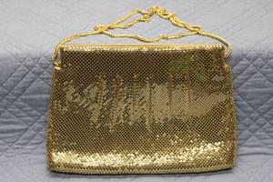 lot 237 image: Vintage Gold Sequin Evening Bag with Chain Strap