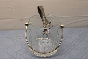 lot 263 image: Vintage Glass Ice Bucket with Silver Tone Tongs Set