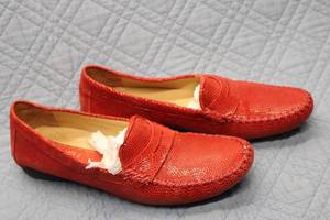 lot 319 image: Pair of Red Scaled Slip-On Loafers by Vaneli - Size 8.5