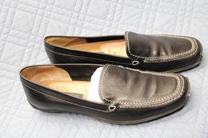 lot 321 image: Sesto Meucci Black Leather Loafers Shoes - Size 9