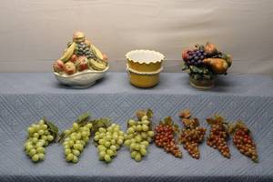 lot 327 image: Assorted Vintage Fruit-Themed Decorative Items including Fruit Bowl and Small Basket
