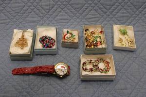 lot 355 image: Christmas Jewelry Collection with Brooches and Watch